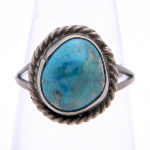 Vintage Jewelry - Old Dead Pawn VTG Sterling Silver Turquoise Stone